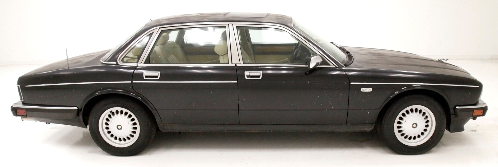 1990 Jaguar XJ6 Vanden Plas - photo 6
