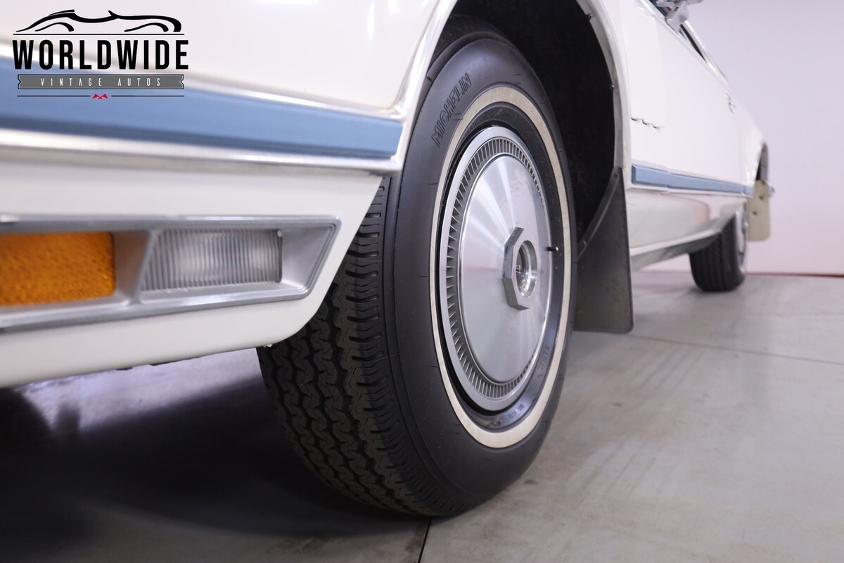 1979 Lincoln Mark V - photo 11
