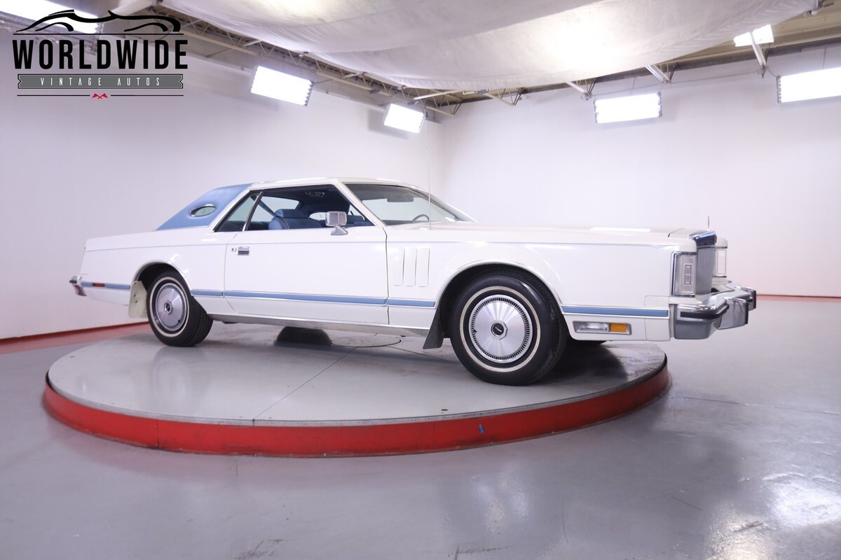 1979 Lincoln Mark V - photo 2