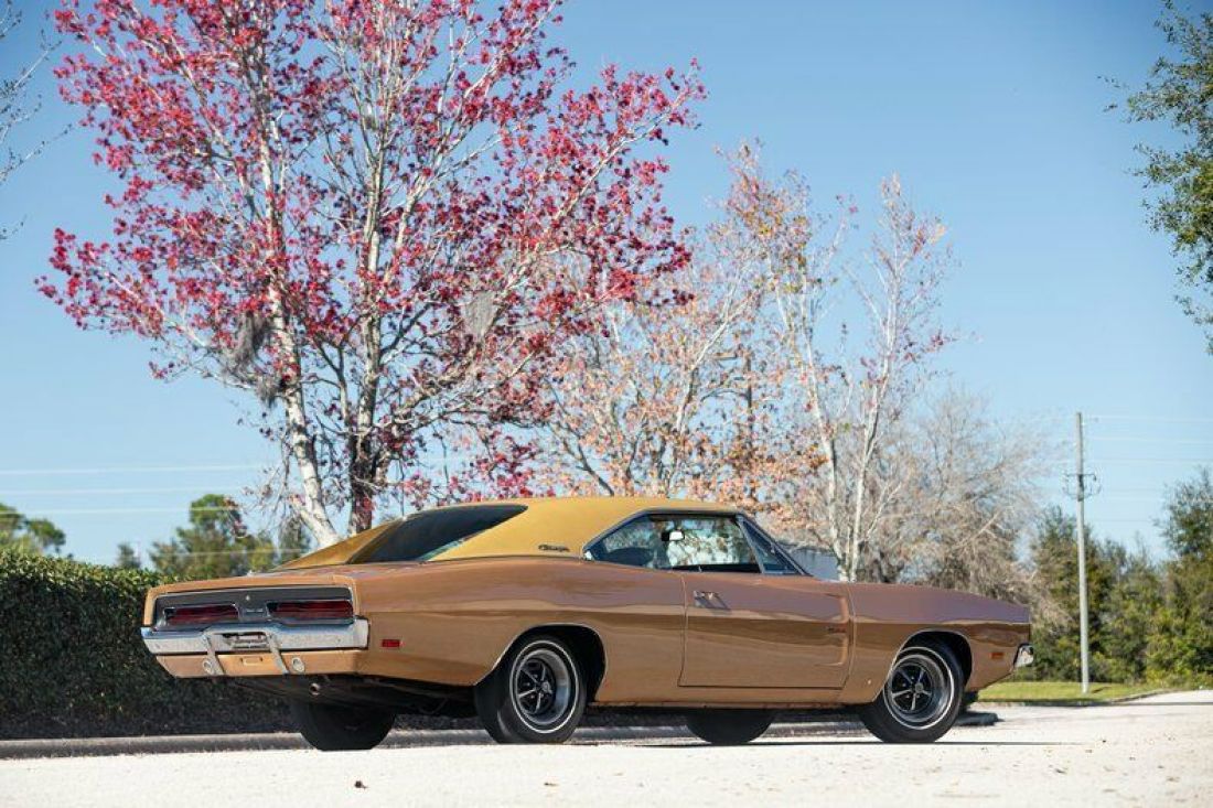 1969 Dodge Charger - photo 2
