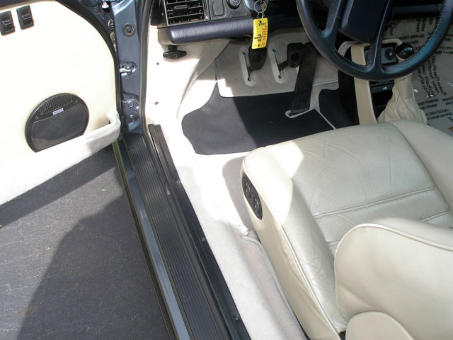 1987 Porsche 911 White Leather, Beutiful Carpets - photo 9