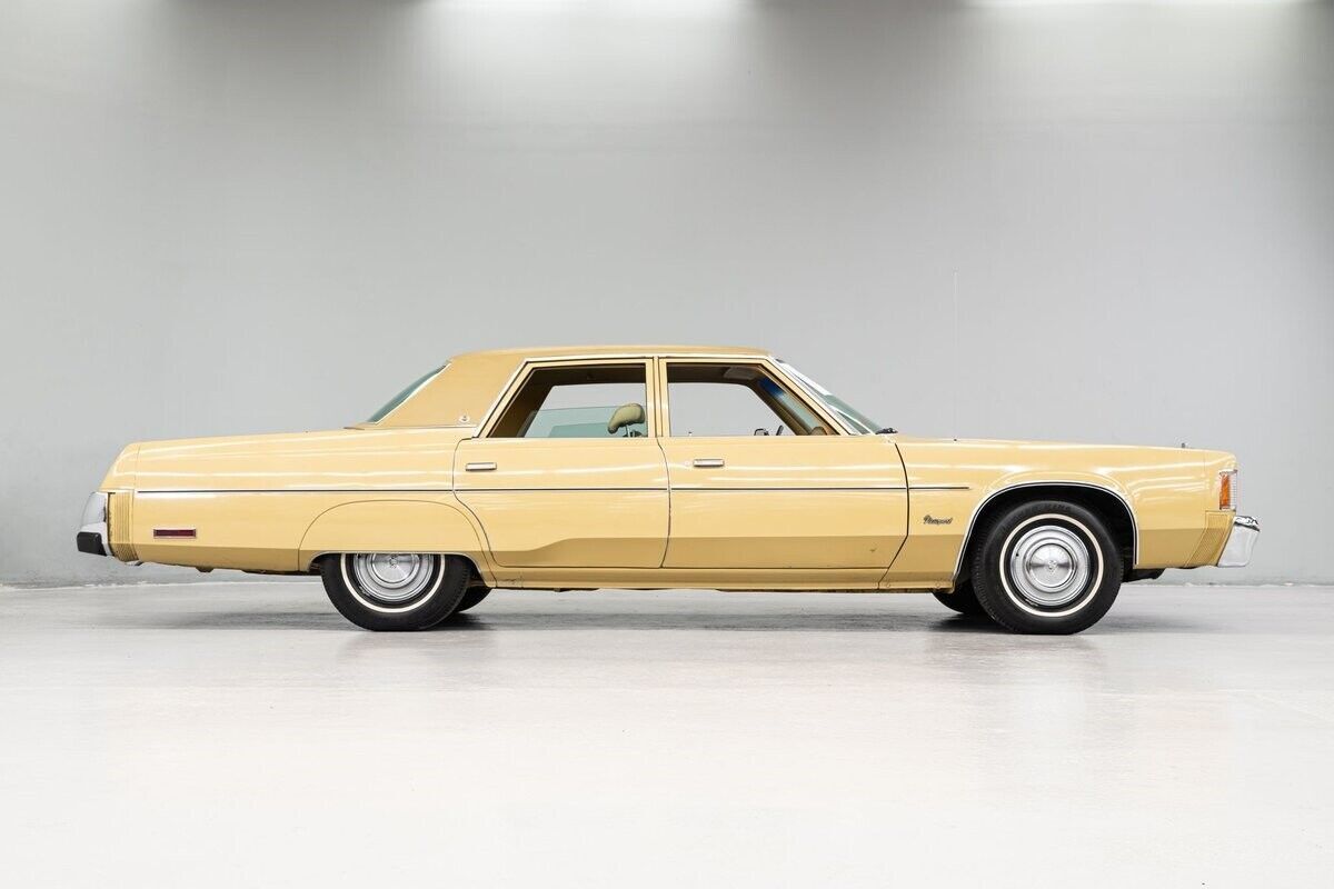 1977 Chrysler Newport - photo 8
