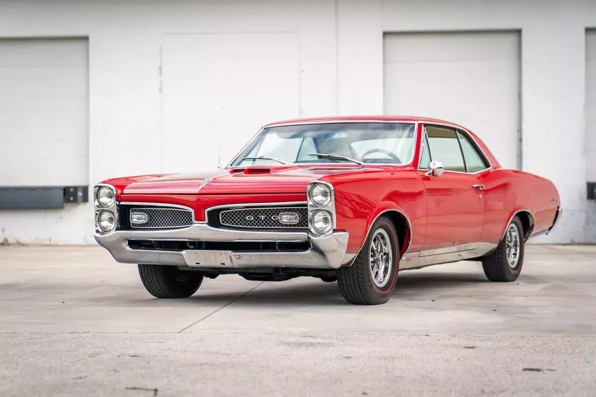 400ci V8 / 32k Miles Shown 1967 Pontiac GTO