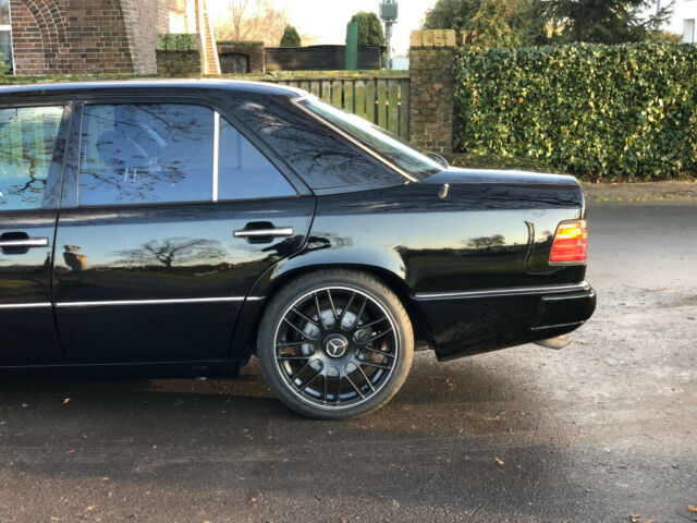 1993 Mercedes-Benz E-Class - photo 6