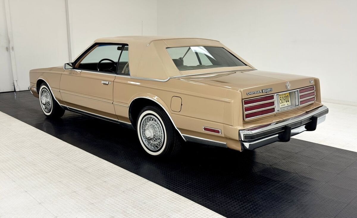 1983 Chrysler Cordoba Hardtop - photo 3