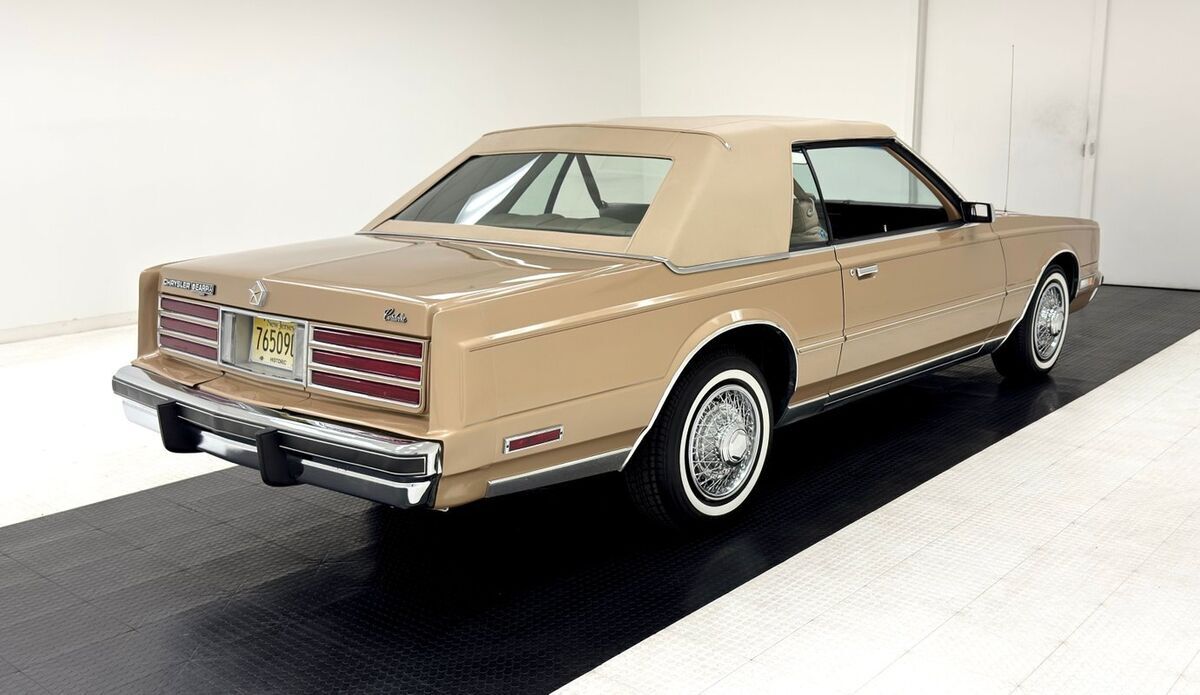 1983 Chrysler Cordoba Hardtop - photo 5