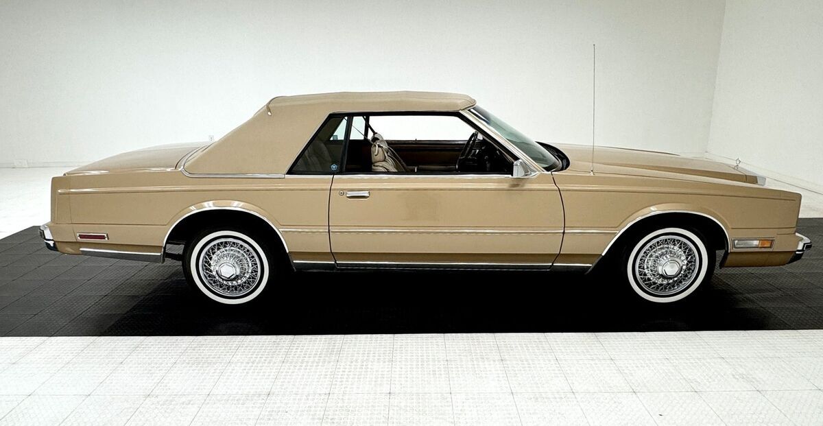 1983 Chrysler Cordoba Hardtop - photo 6
