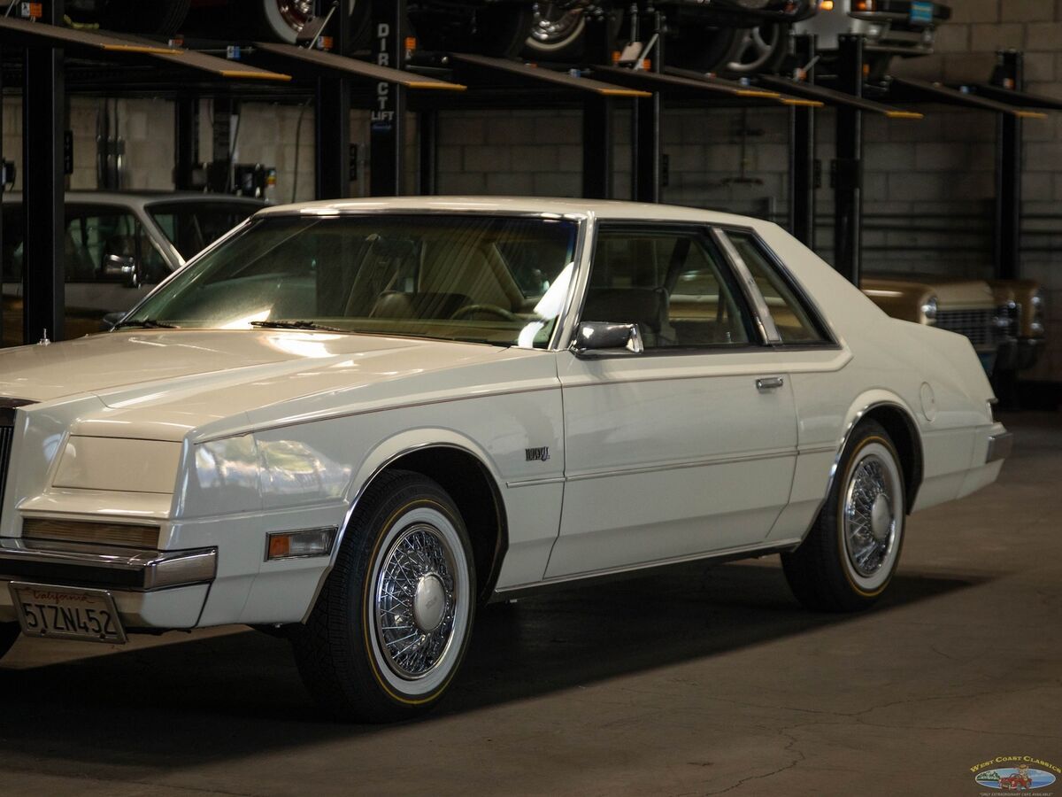 1981 Chrysler Imperial Cartier 2 Door Hardtop - photo 9