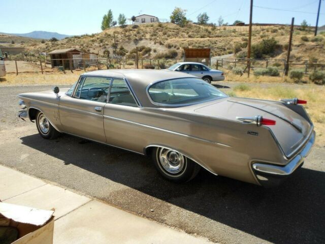 1962 Chrysler Imperial Crown - photo 4