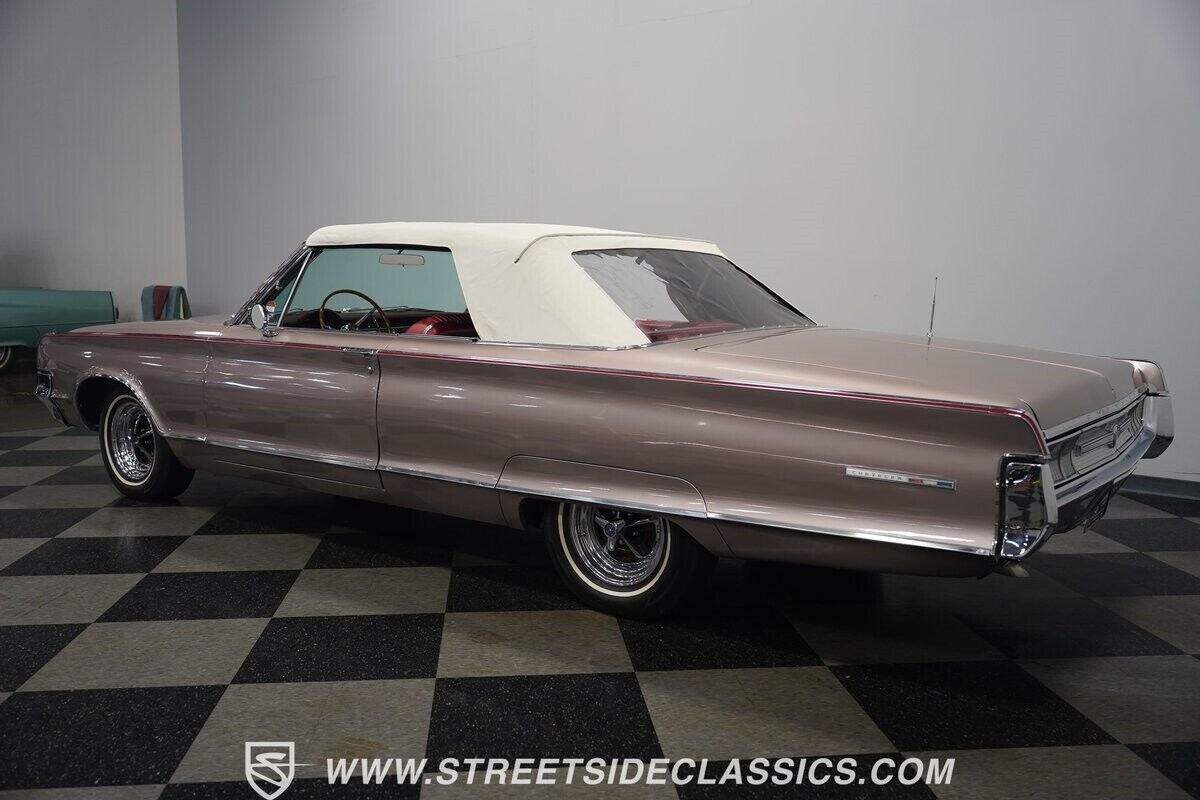 1965 Chrysler 300L Convertible - photo 11