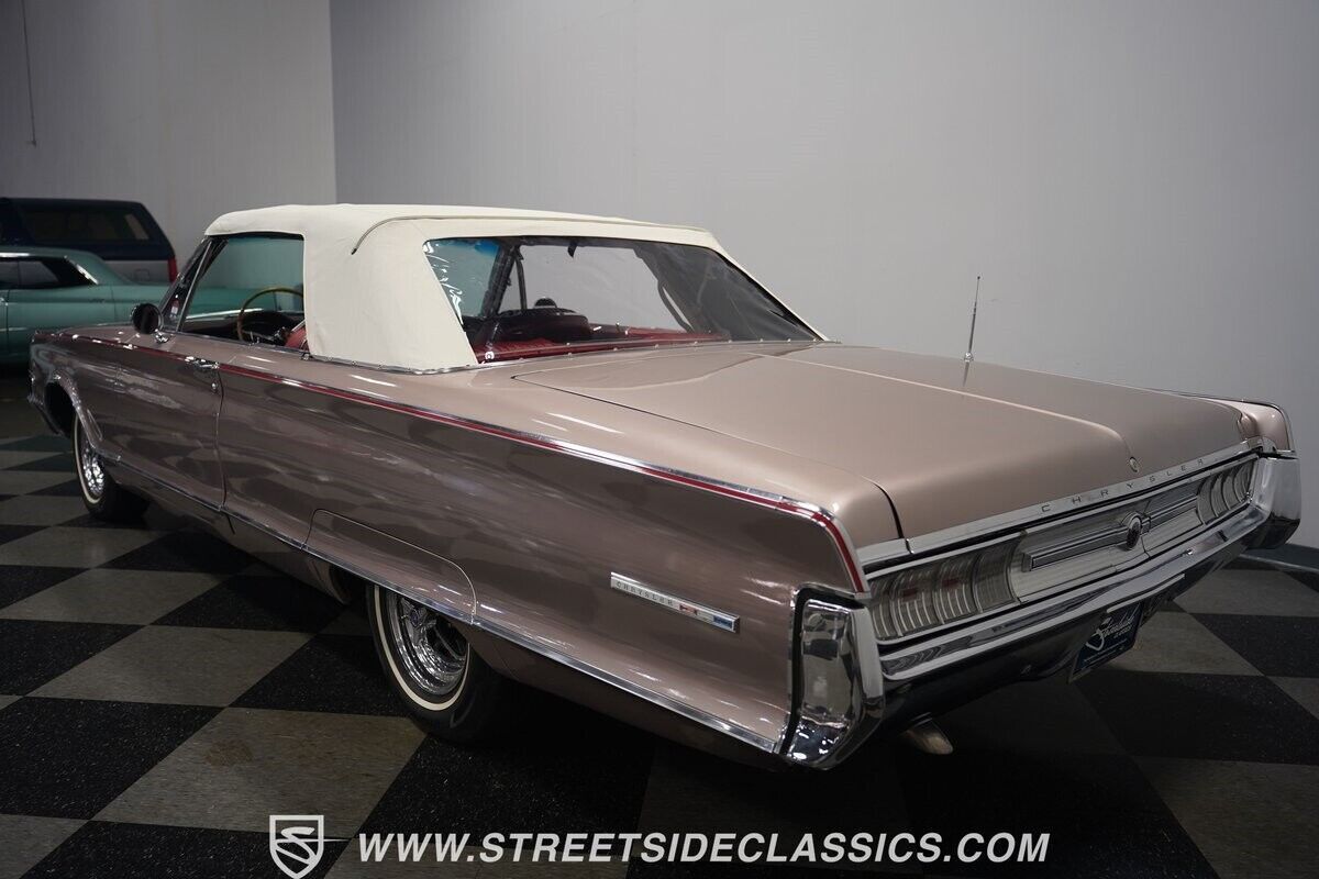 1965 Chrysler 300L Convertible - photo 12