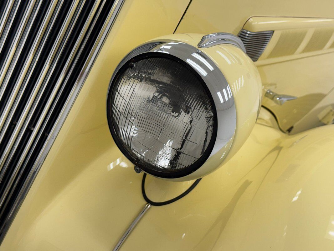 1936 Packard 120 Series Sedan - photo 10