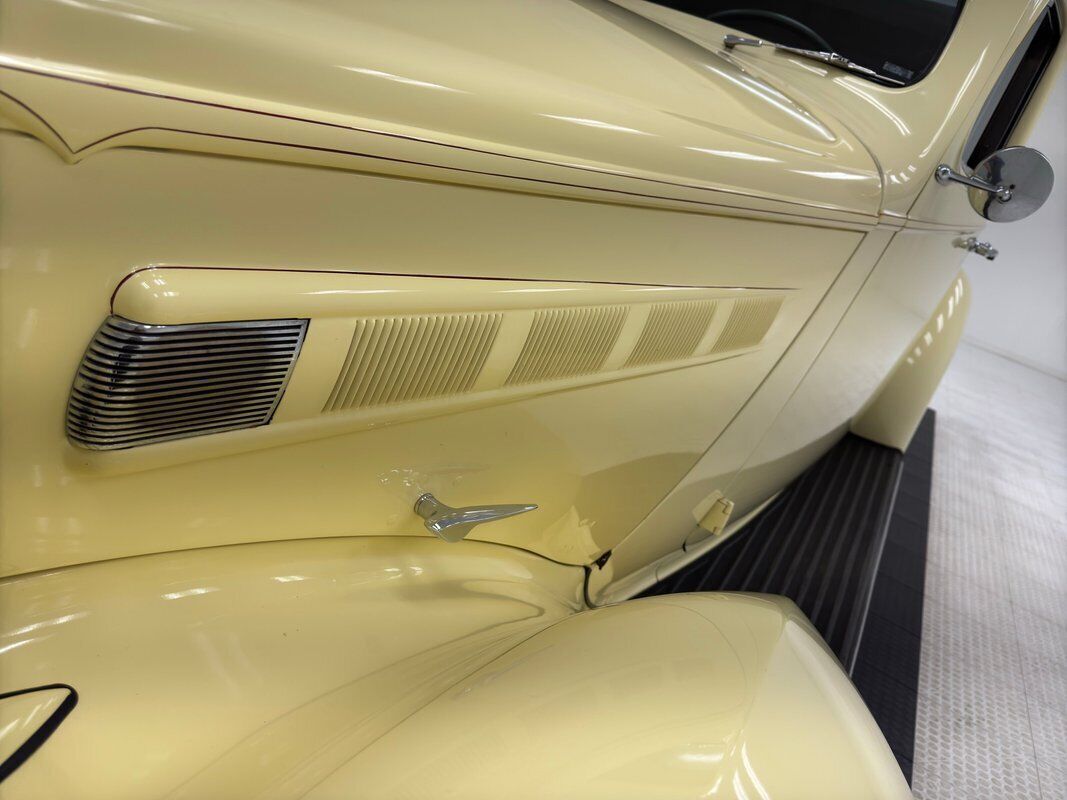 1936 Packard 120 Series Sedan - photo 11