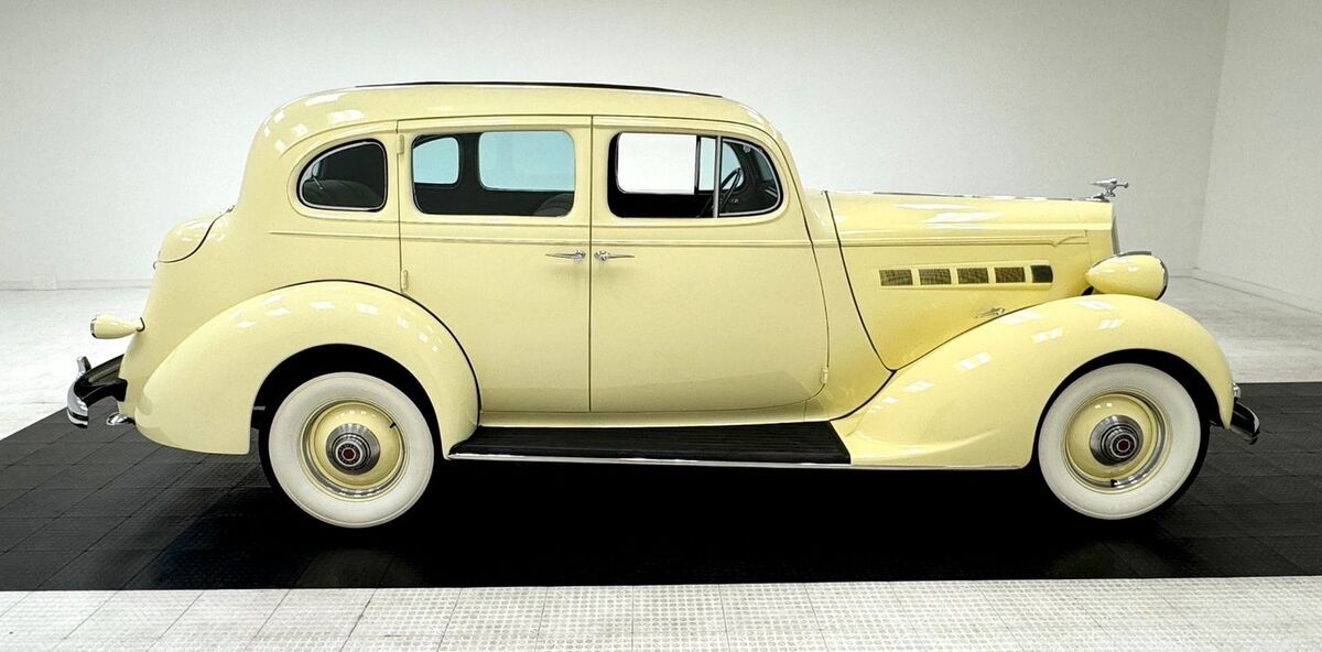 1936 Packard 120 Series Sedan - photo 6