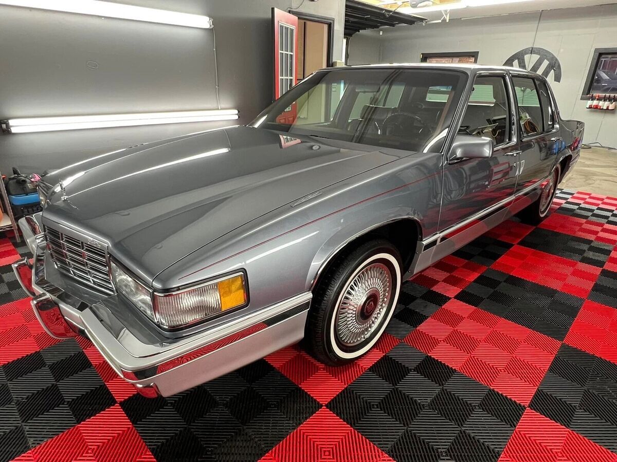 41K miles RARE SILVER WITH BURGUNDY LEATHER INTERIOR 1991 Cadillac DeVille