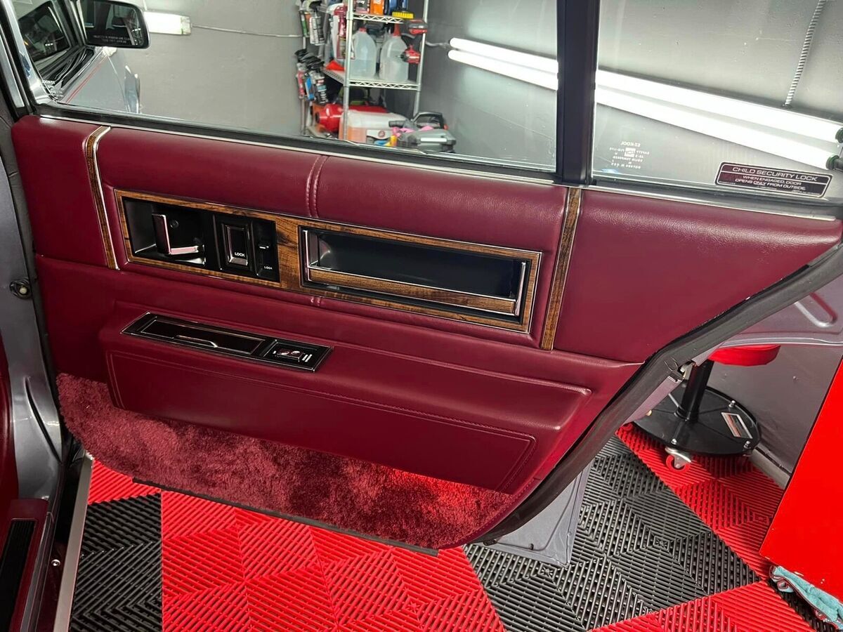 1991 Cadillac DeVille - photo 7