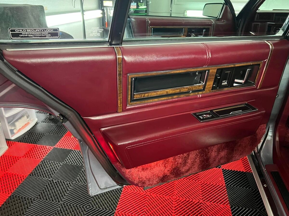 1991 Cadillac DeVille - photo 8