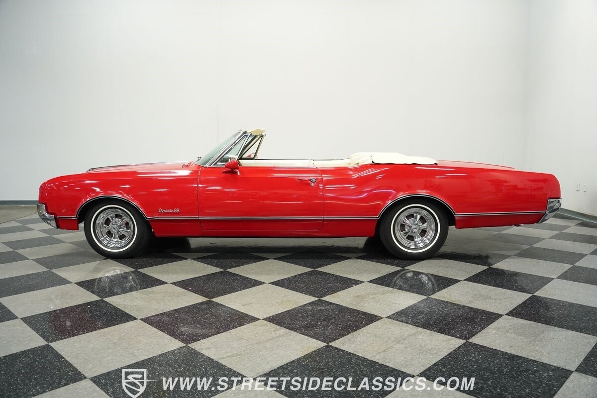 1966 Oldsmobile Eighty-Eight Convertible - photo 3