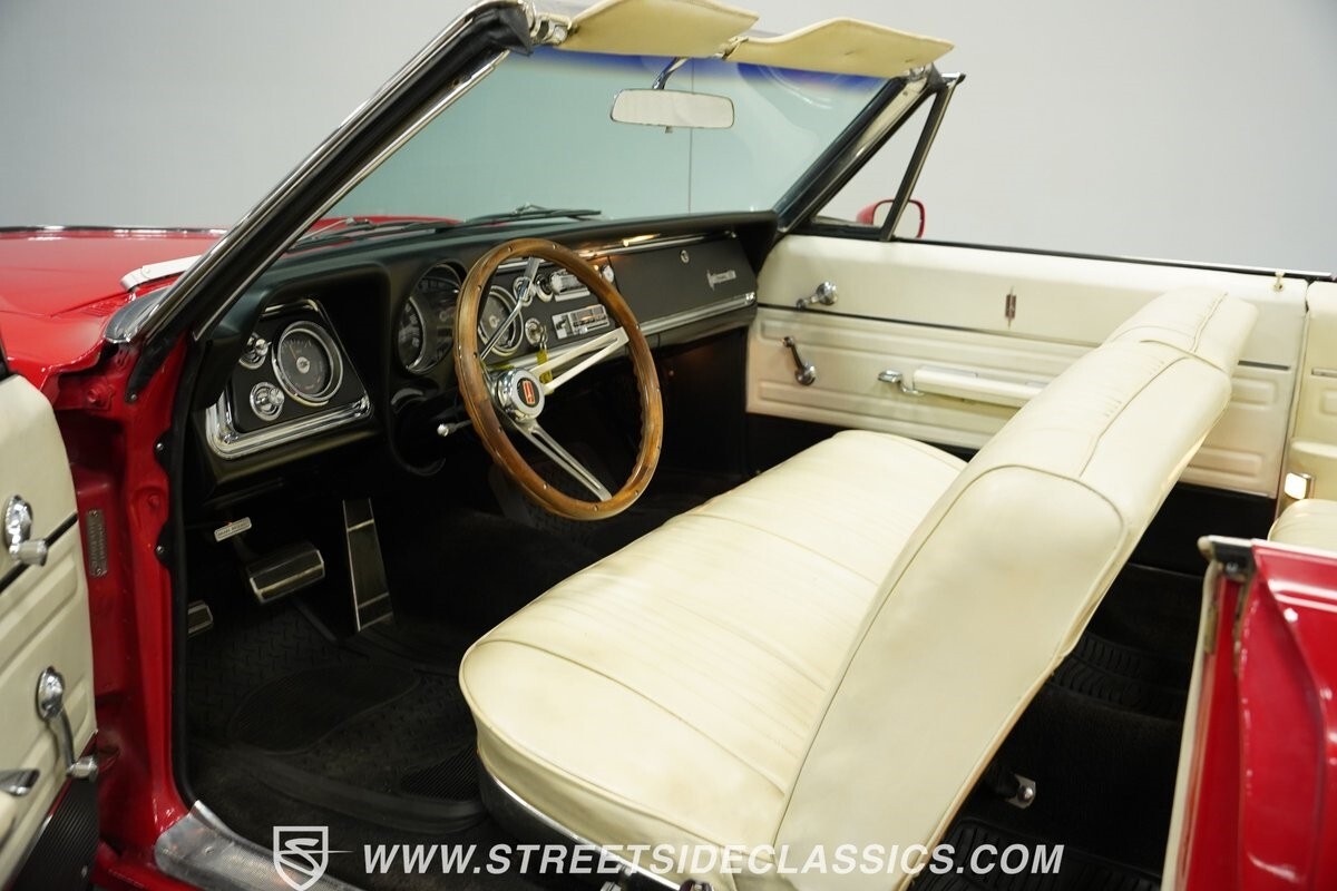 1966 Oldsmobile Eighty-Eight Convertible - photo 5