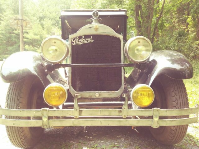 426 Sedan/ 6 cylinder 1927 Packard