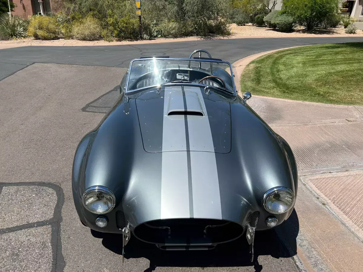 427SR TKO-600 5 SPEED , WILWOOD BRAKES , SOFT TOP , TONNEU COVER 1965 Shelby Cobra