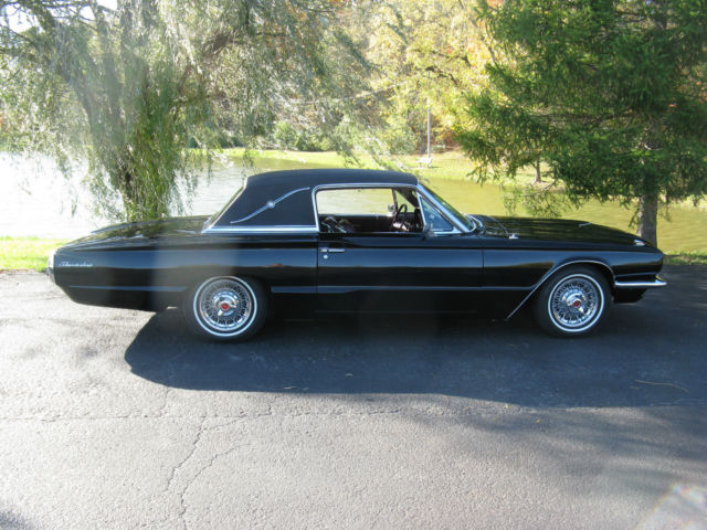 1966 Ford Thunderbird Landau - photo 8