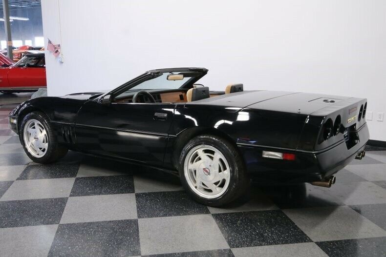 1989 Chevrolet Corvette Convertible - photo 9