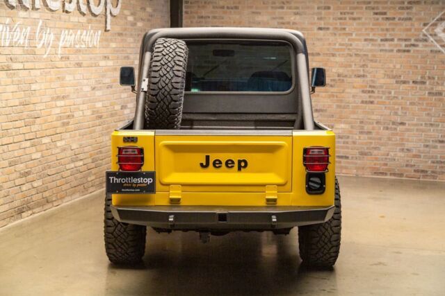 1985 Jeep CJ-8 Scrambler - photo 3