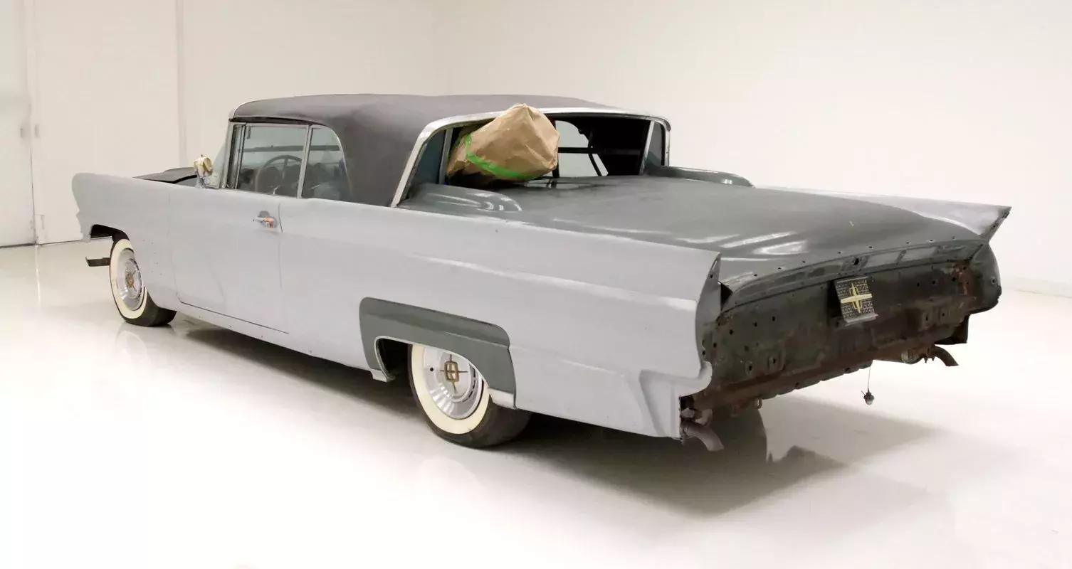 1960 Lincoln Mark Series Convertible - photo 3