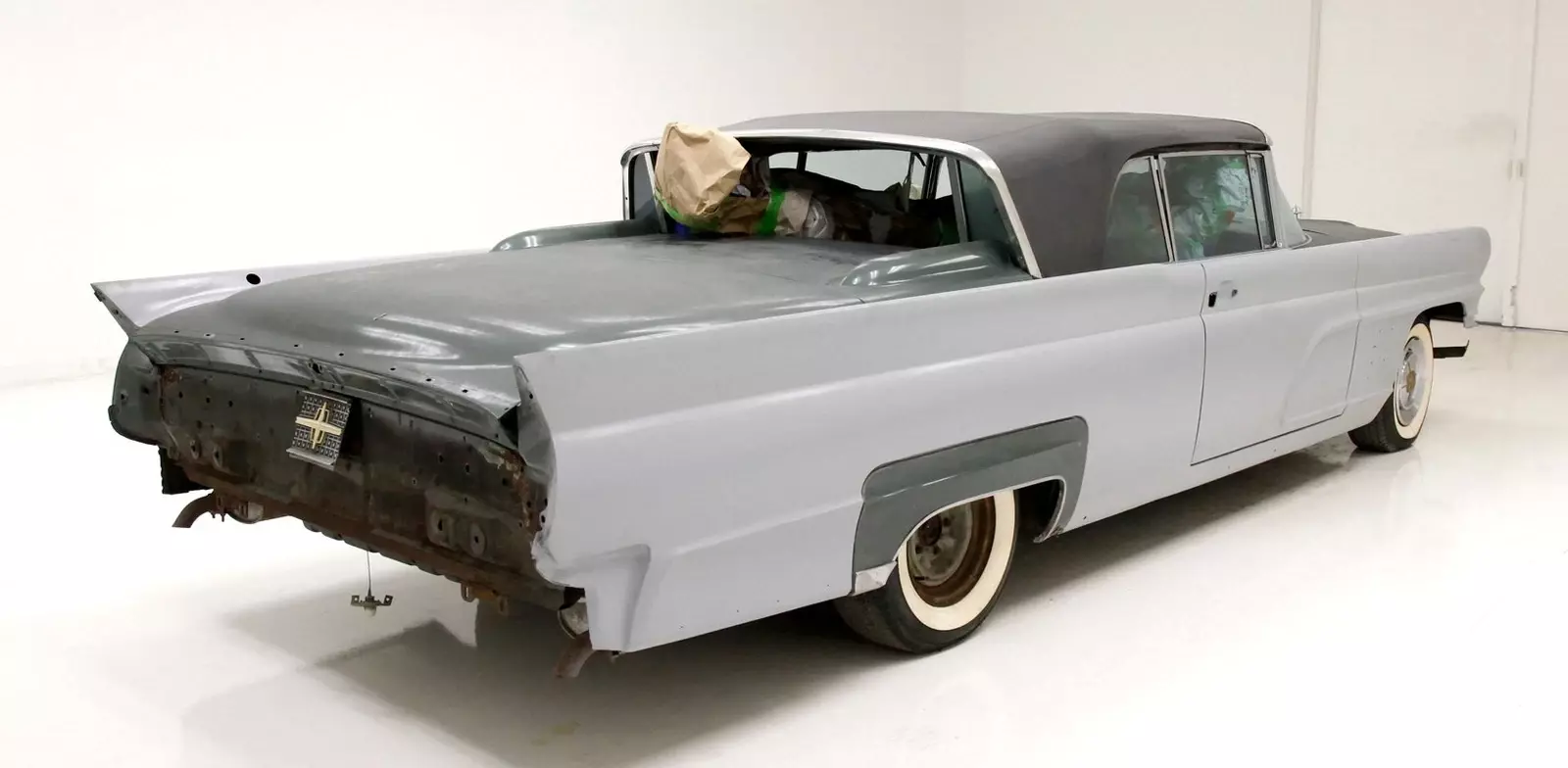 1960 Lincoln Mark Series Convertible - photo 5