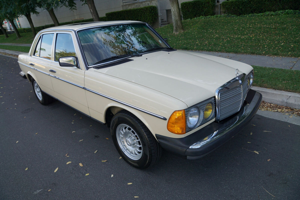 1983 Mercedes-Benz 300D TURBO DIESEL WITH 43K ORIG MILES 300 D - photo 7