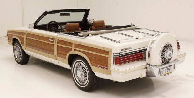 1984 Chrysler LeBaron Mark Cross Town & Country Convertible - photo 6