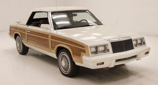 1984 Chrysler LeBaron Mark Cross Town & Country Convertible - photo 9