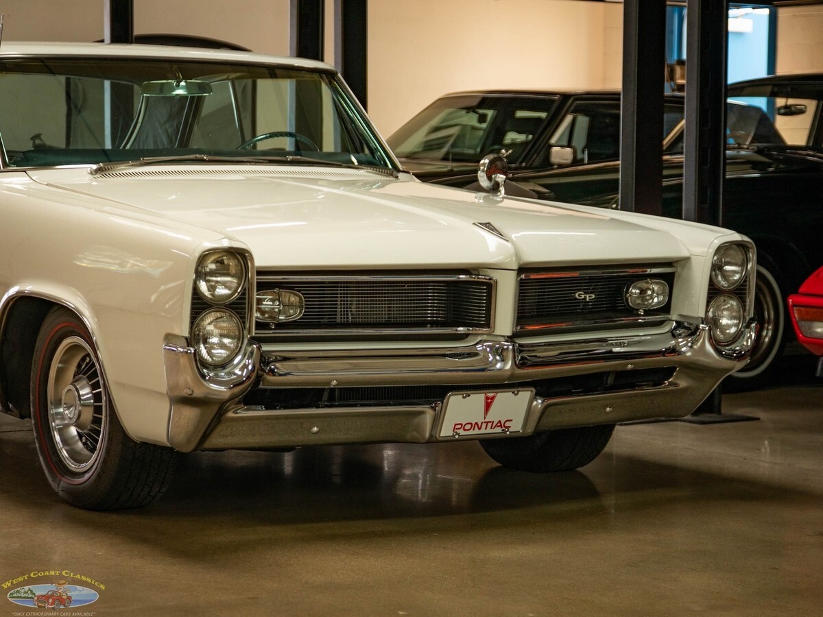 1964 Pontiac Grand Prix Tri Power 389 V8 5 spd 2 Door Hardtop - photo 12