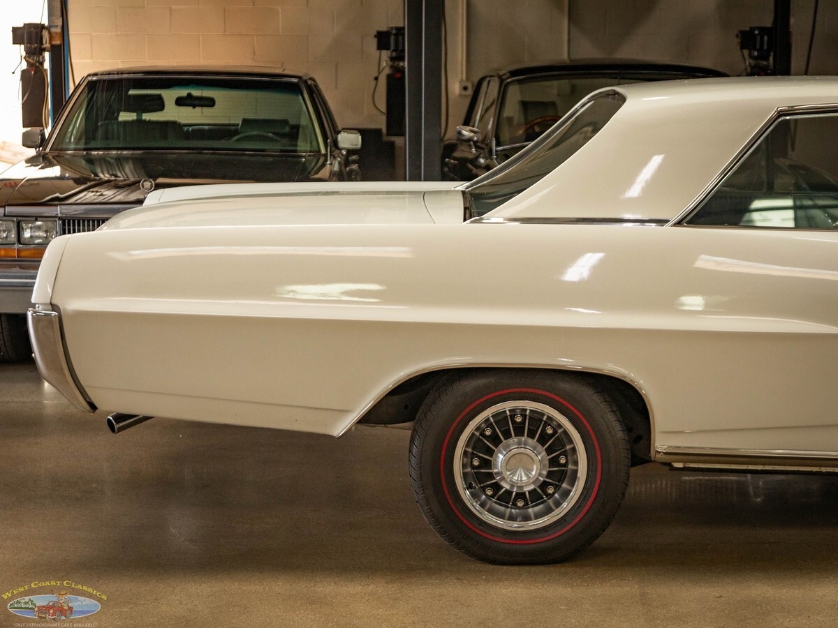 1964 Pontiac Grand Prix Tri Power 389 V8 5 spd 2 Door Hardtop - photo 2