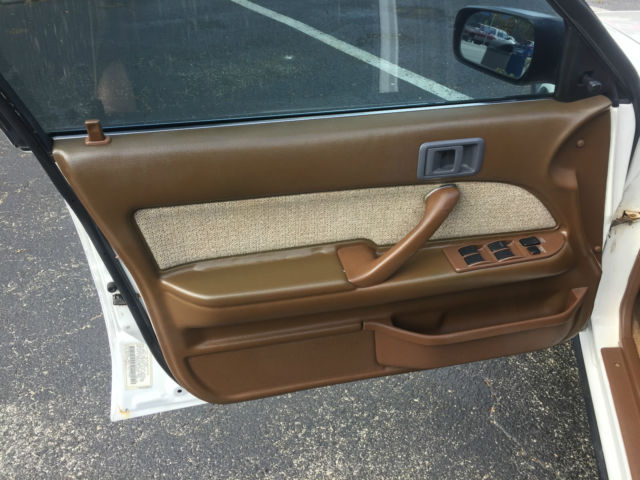 1990 Toyota Camry DLX - Deluxe Edition - 4 Door Touring Sedan (V20) - photo 12