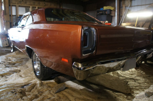 1969 Plymouth Road Runner 440 ROADRUNNER RESTORED 4 SPEED - photo 5