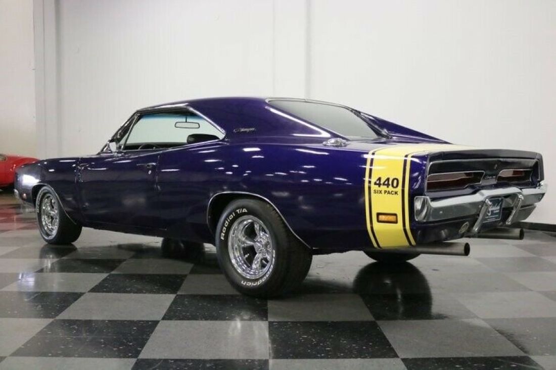 1969 Dodge Charger - photo 10