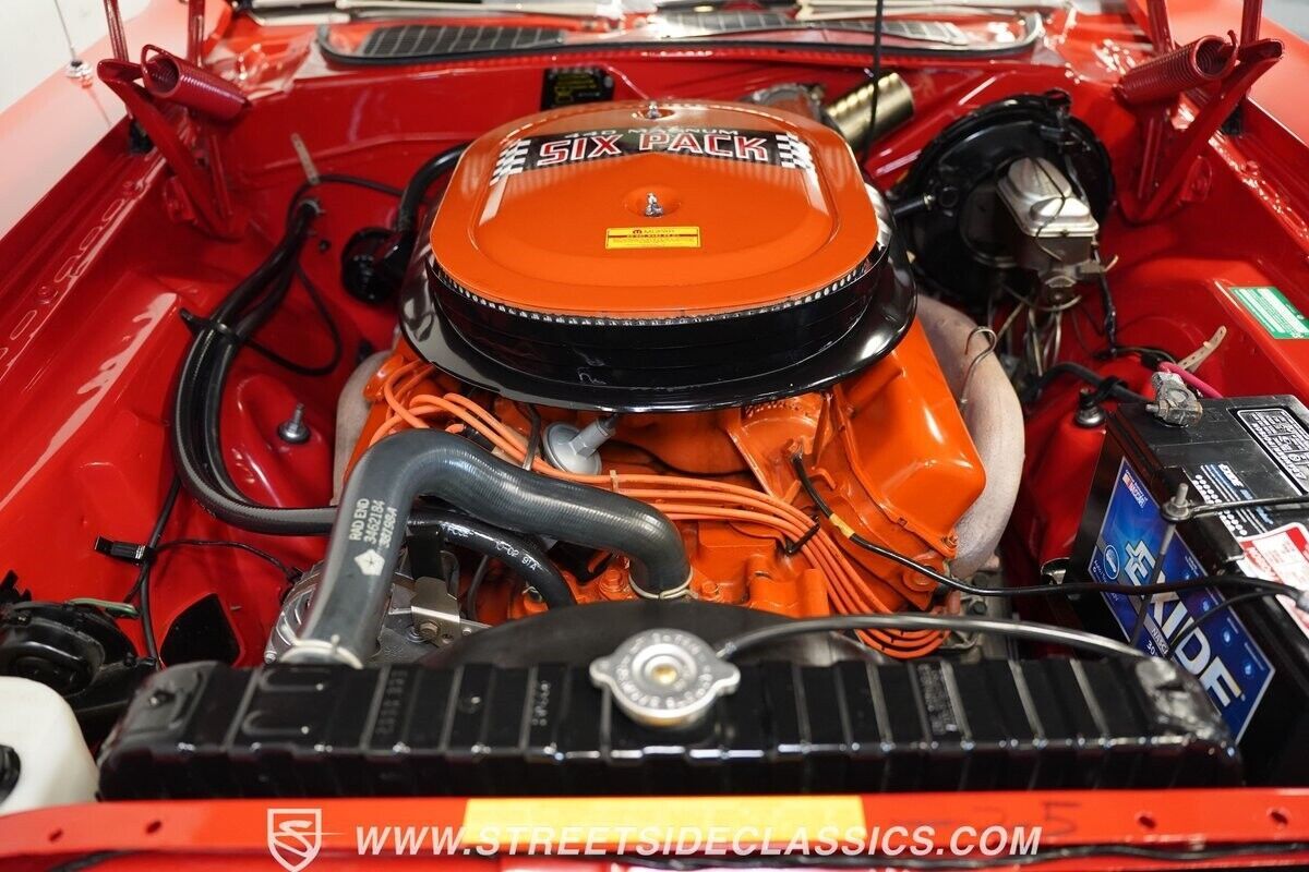 1970 Dodge Challenger R/T 440 Six-Pack - photo 4