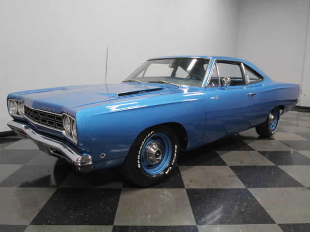 440 V8, 4 SPEED, GREAT COLOR, INTERIOR, PWR STEERING, FRESH PAINT, RUNS STRONG!! 1968 Plymouth Road Runner