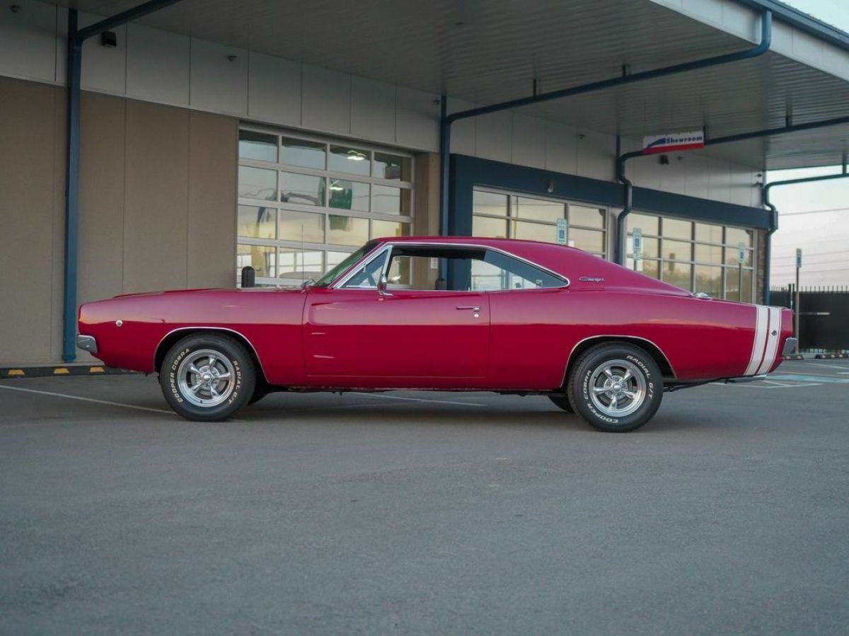 1968 Dodge Charger Beautifully Restored - 440 V8 - Automatic - photo 8