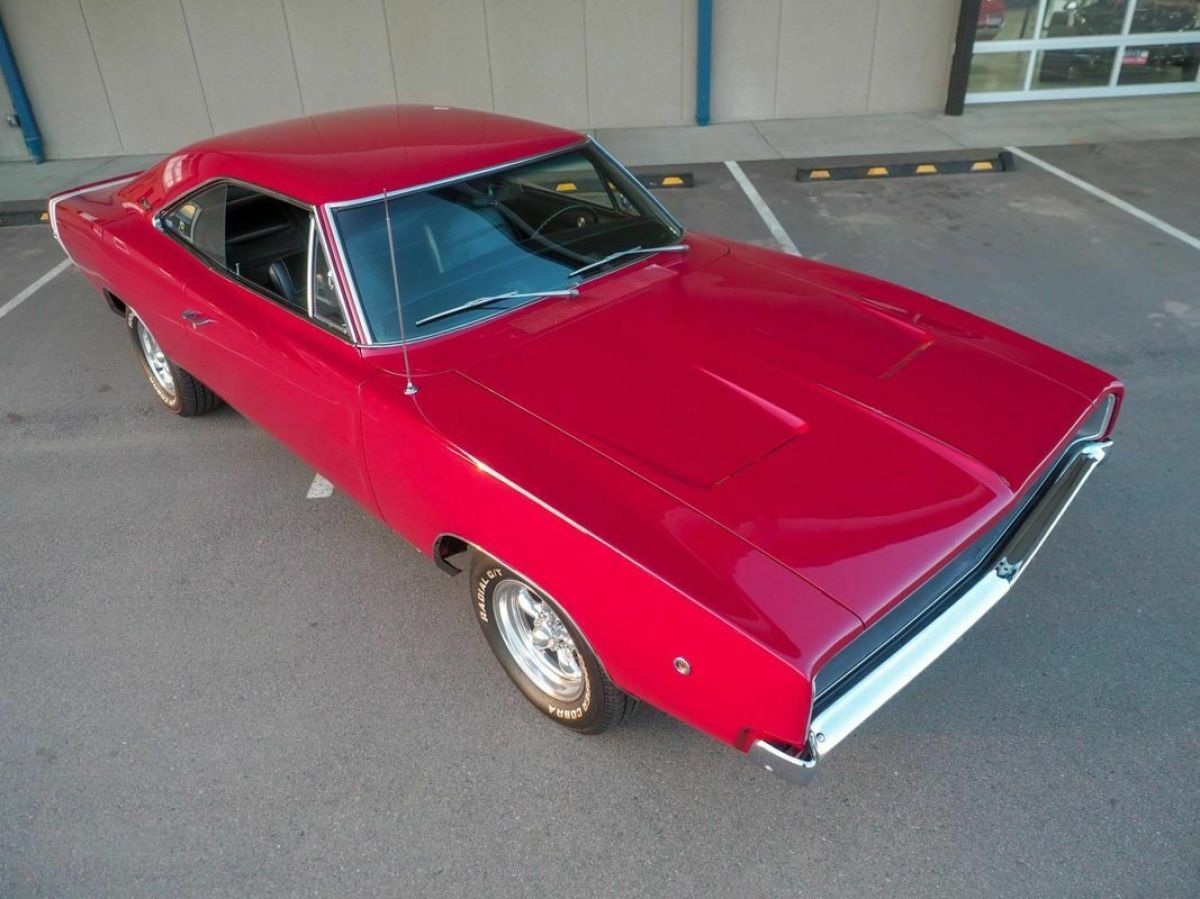 1968 Dodge Charger Beautifully Restored - 440 V8 - Automatic - photo 9