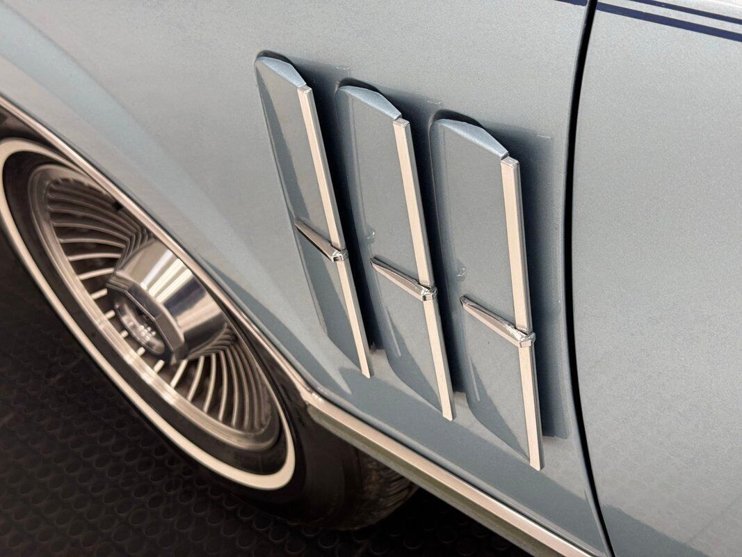 1980 Lincoln Continental Mark VI Sedan - photo 12