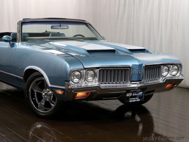 1970 Oldsmobile Cutlass 442 Convertible - photo 2