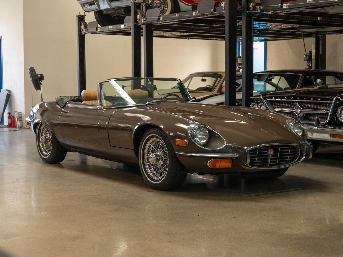 1973 Jaguar XKE E-Type Series III V12 4 spd Roadster with Hard - photo 10
