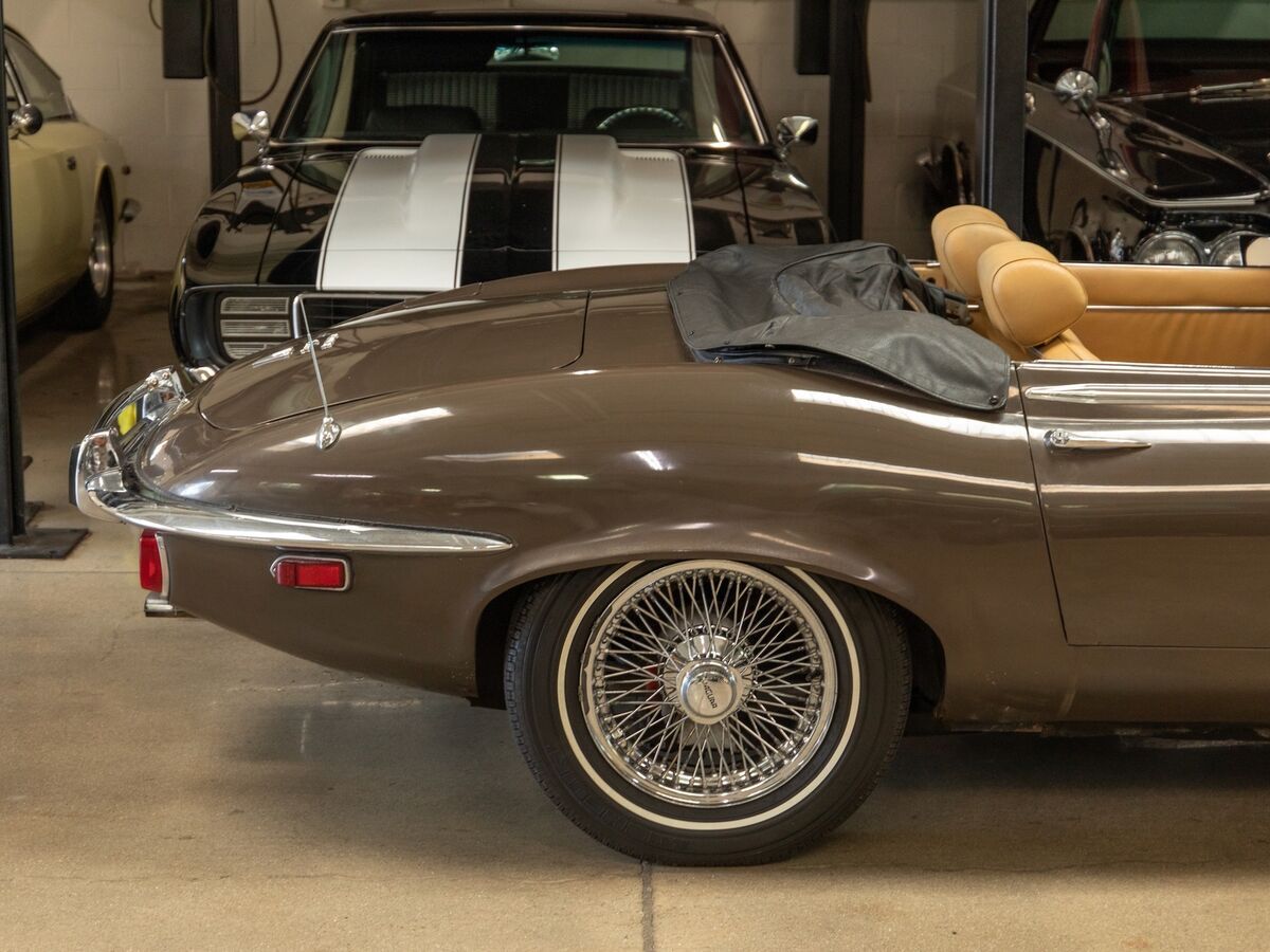 1973 Jaguar XKE E-Type Series III V12 4 spd Roadster with Hard - photo 2