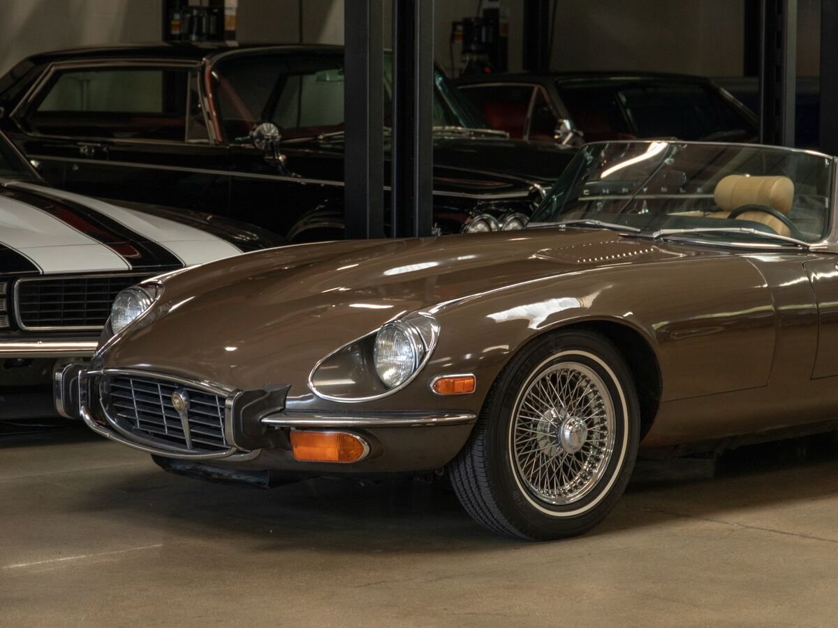 1973 Jaguar XKE E-Type Series III V12 4 spd Roadster with Hard - photo 8