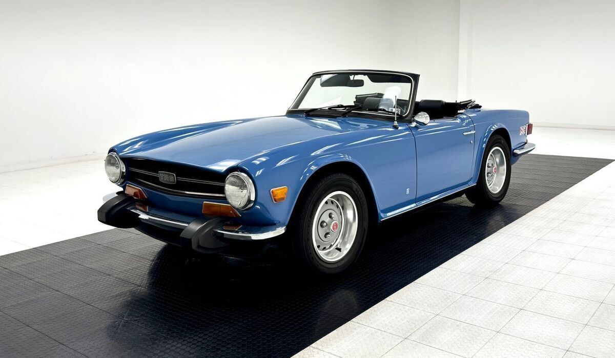 1974 Triumph TR-6 Roadster - photo 2