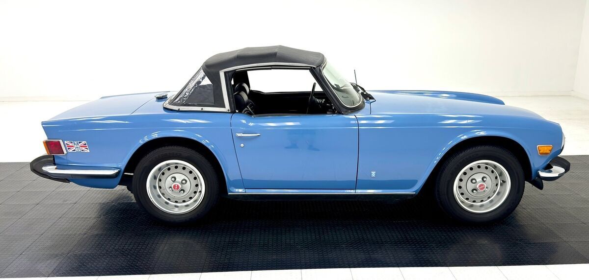 1974 Triumph TR-6 Roadster - photo 9