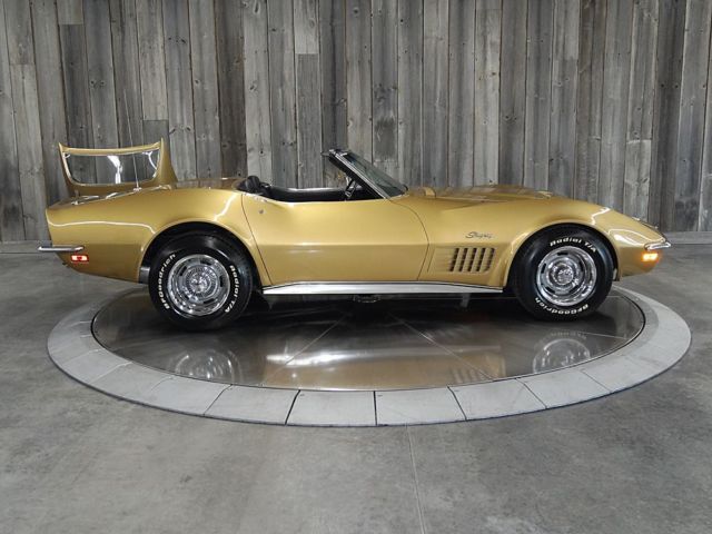 1972 Chevrolet Corvette 454 4spd Two Tops Frame off Restored Beautiful - photo 2